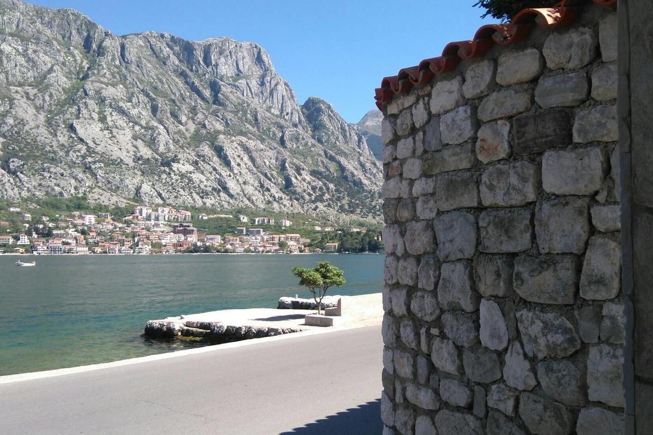 Mediterranean Holiday House & Apartments Kotor Exterior photo